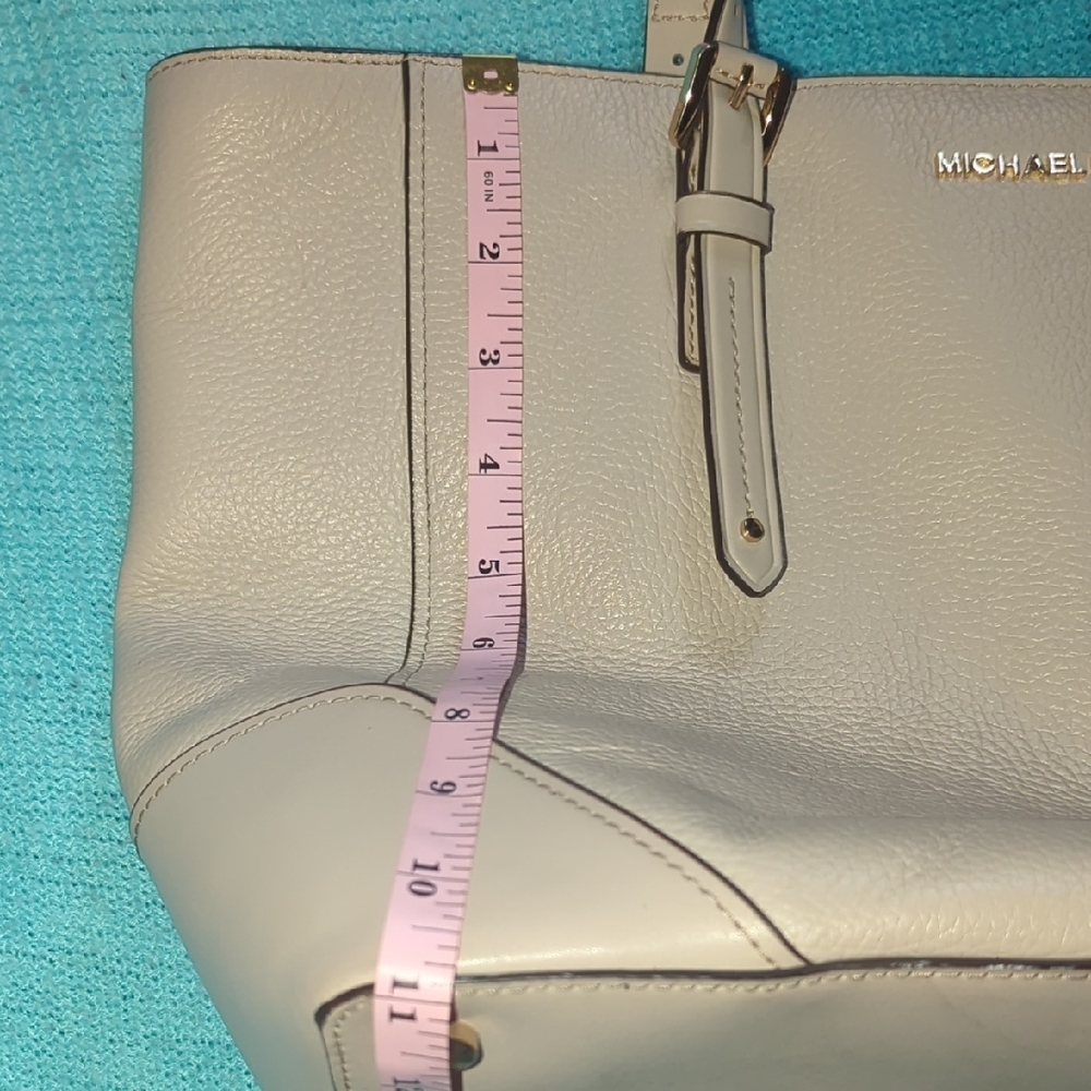 MICHAEL KORS Beige Leather Tote - Picture 10 of 16